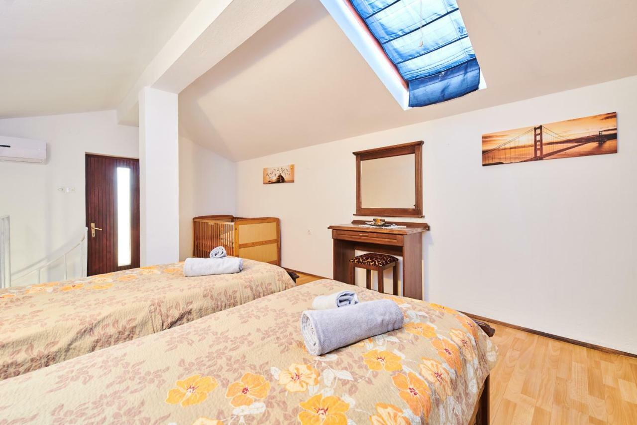 Apartamento Kuca Za Odmor Petra Cepljani Exterior foto